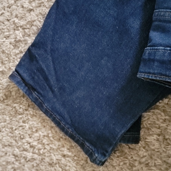 Wrangler - Picture 6 of 6